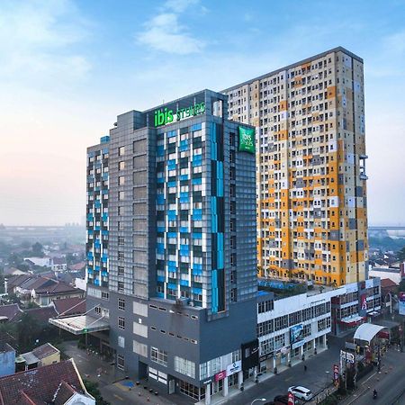 Ibis Styles Bekasi Jatibening Hotel Eksteriør billede