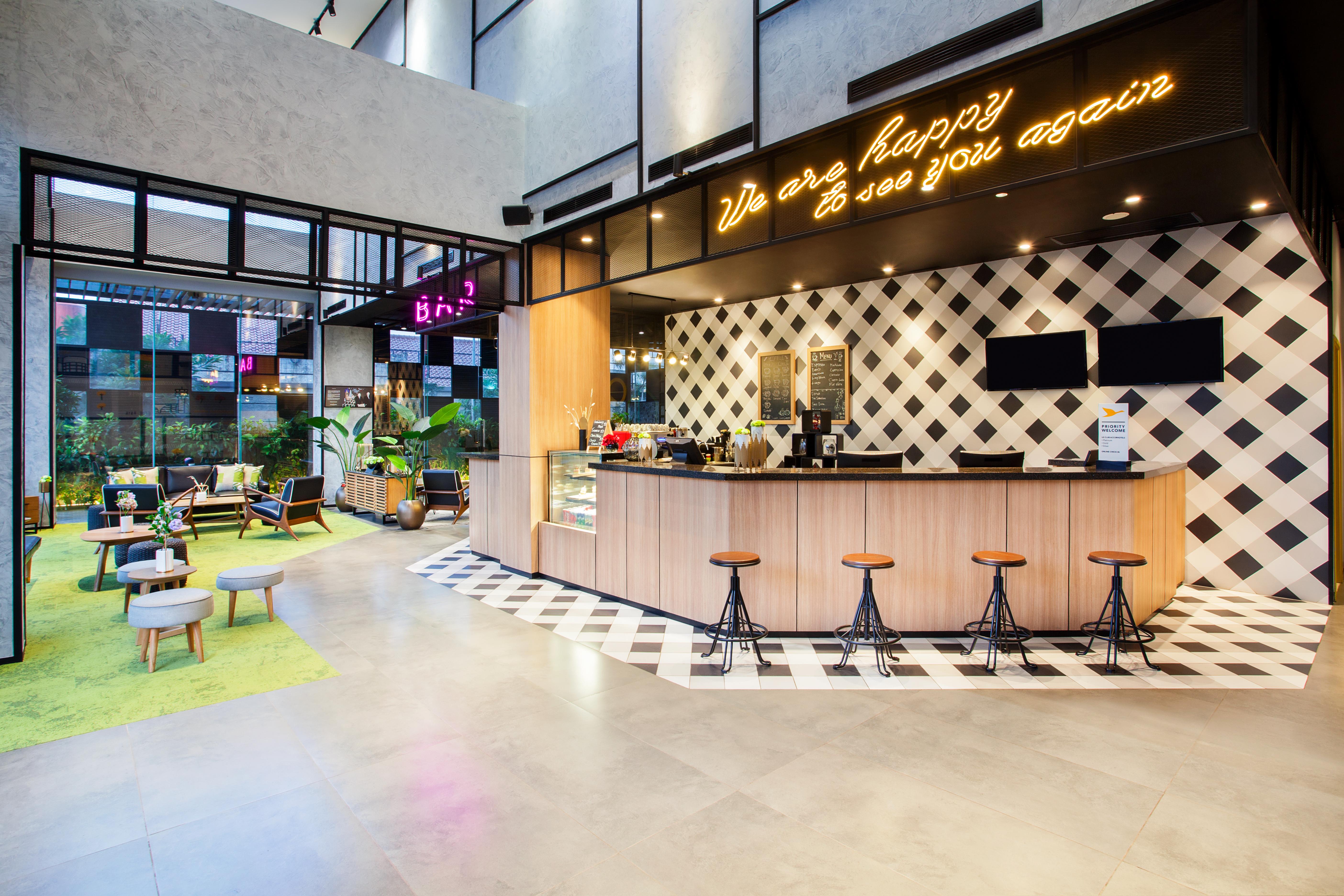 Ibis Styles Bekasi Jatibening Hotel Eksteriør billede
