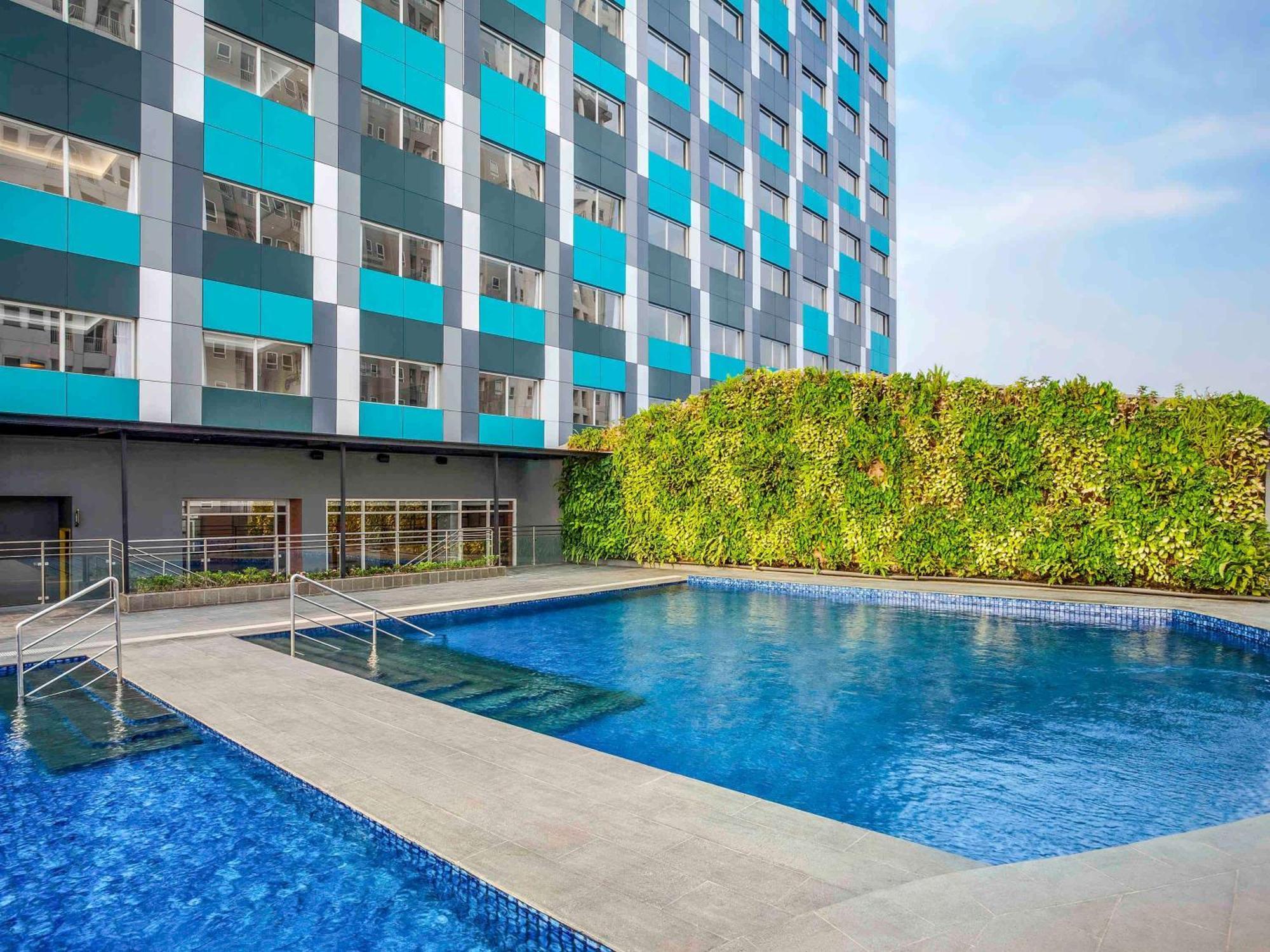 Ibis Styles Bekasi Jatibening Hotel Eksteriør billede