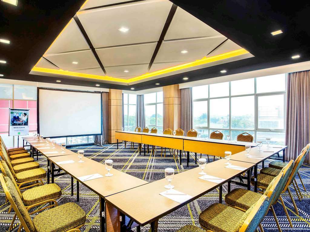 Ibis Styles Bekasi Jatibening Hotel Faciliteter billede