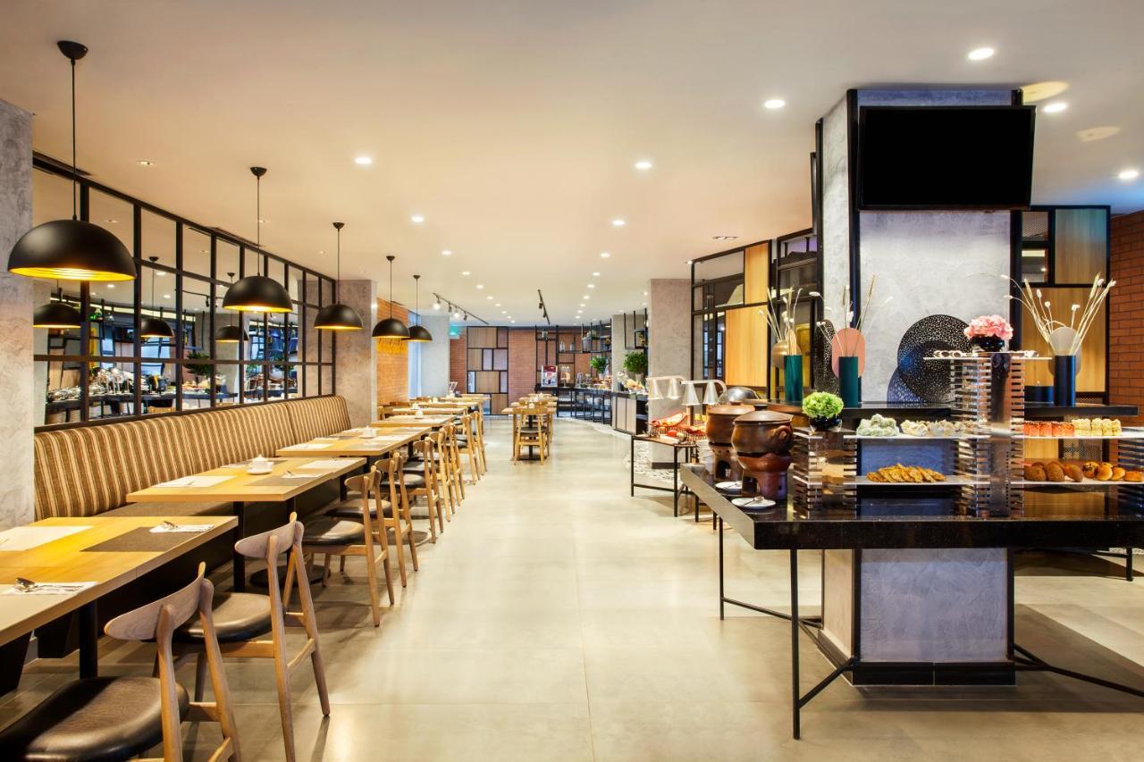 Ibis Styles Bekasi Jatibening Hotel Eksteriør billede