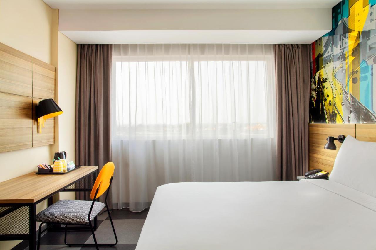 Ibis Styles Bekasi Jatibening Hotel Eksteriør billede